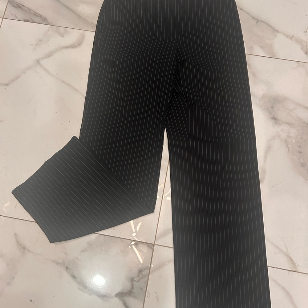 Ann Taylor Perfect Pin Stripe Pants Women’s 4 Like New
